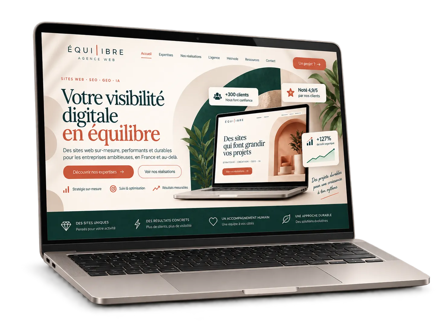 Ordinateur portable affichant la page d'accueil de l'agence web Equilibre